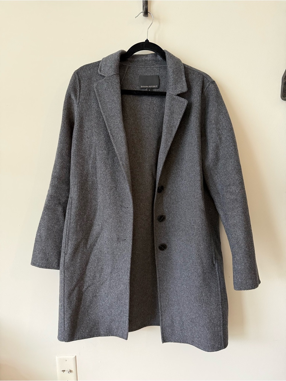 Banana Republic Women's Gray Single-Breasted Wool Pea Coat